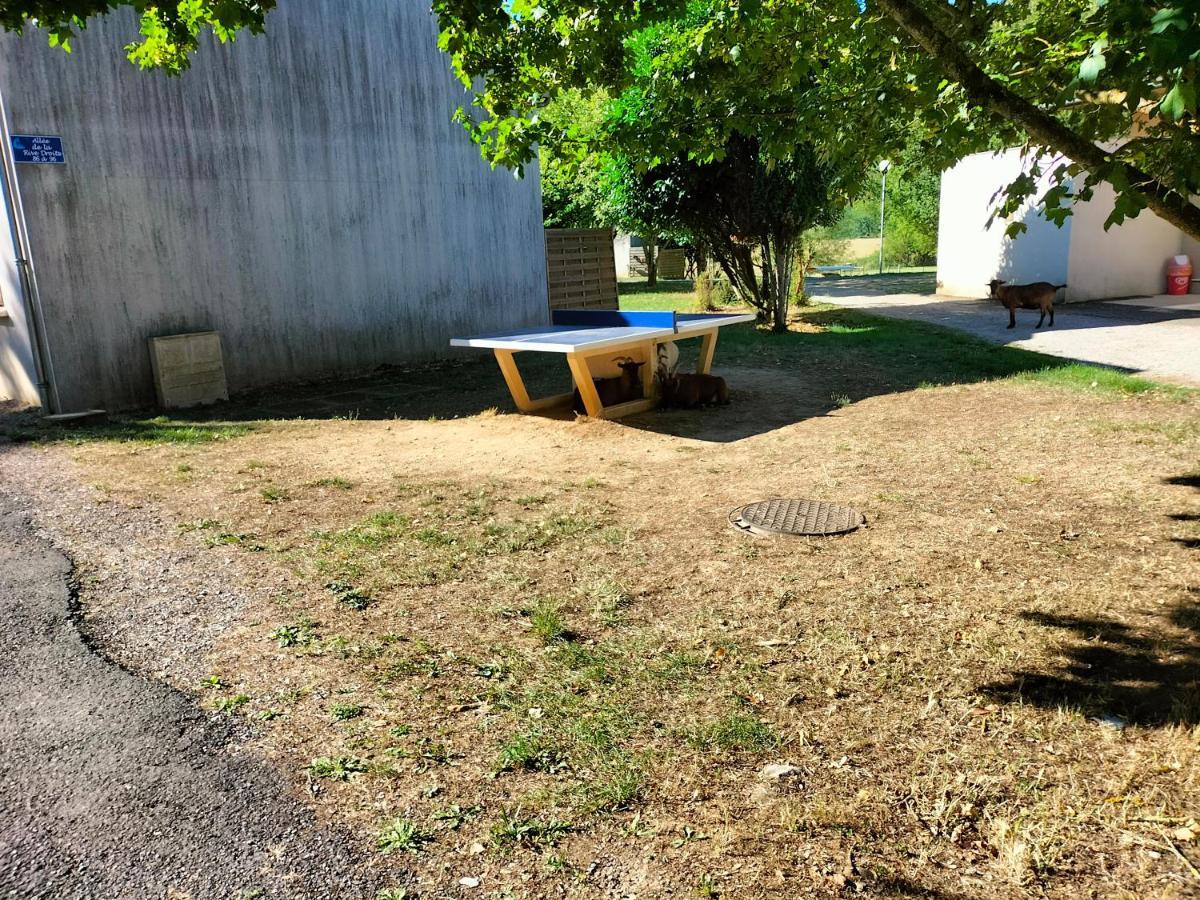 T2 Avec Piscine-Le Family 67 Pierrefiche (Aveyron) Exterior foto